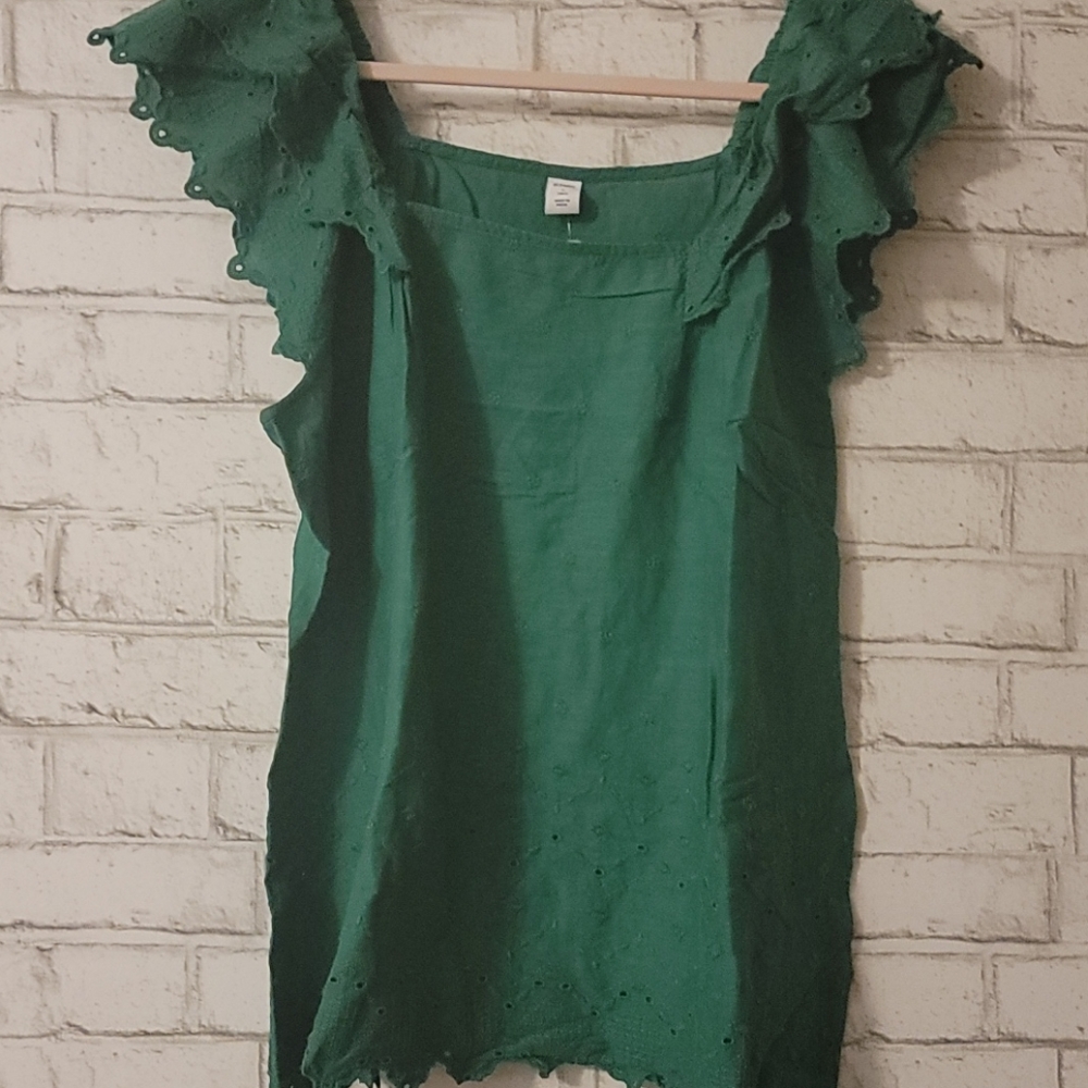 Old Navy top size L tall